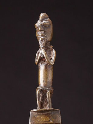 LS92Yorubaknifecu.jpg