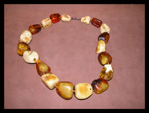 products/ambernecklace28-th.jpg