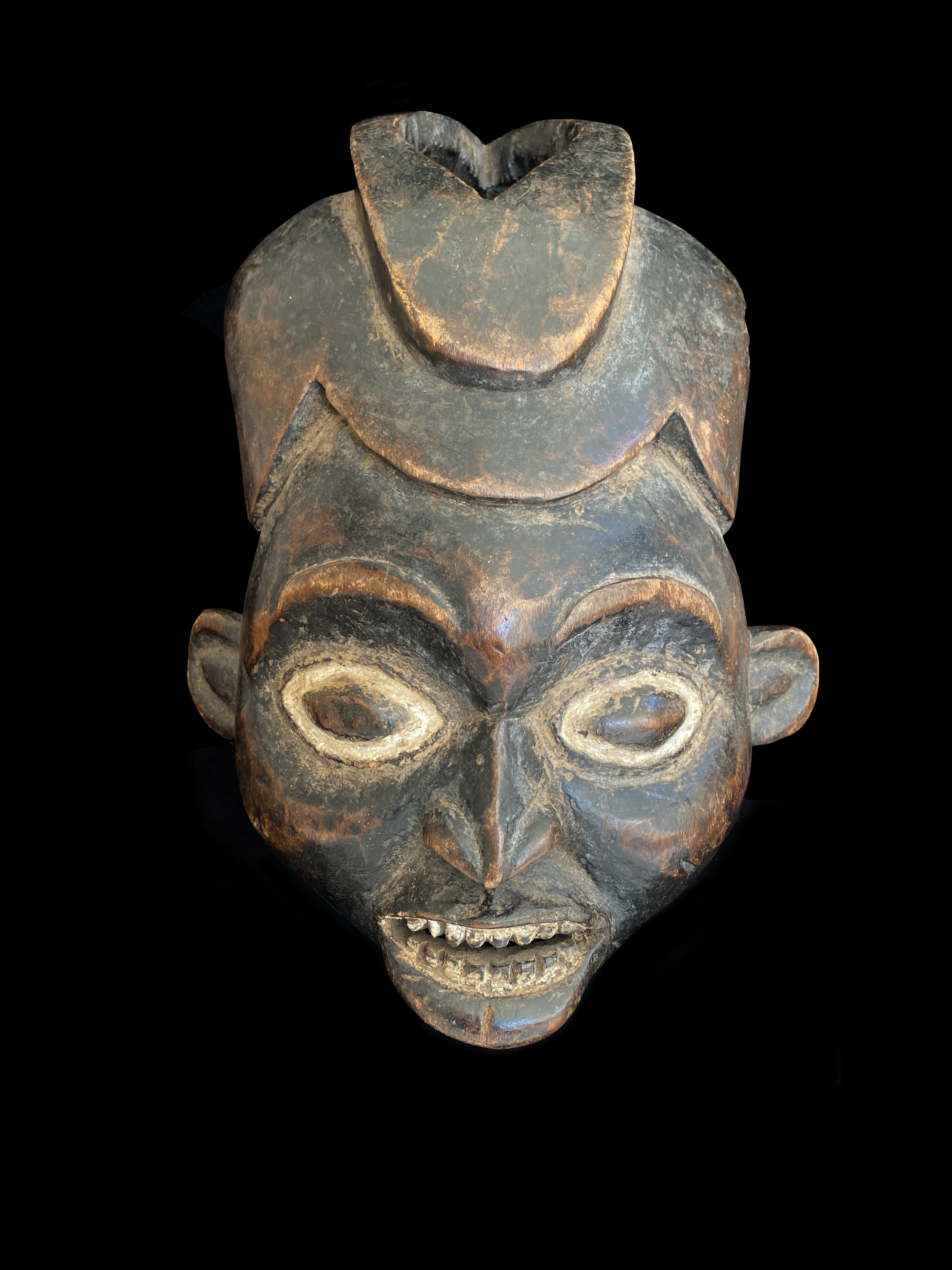 Ngoin Mask - Bamileke People, Cameroon