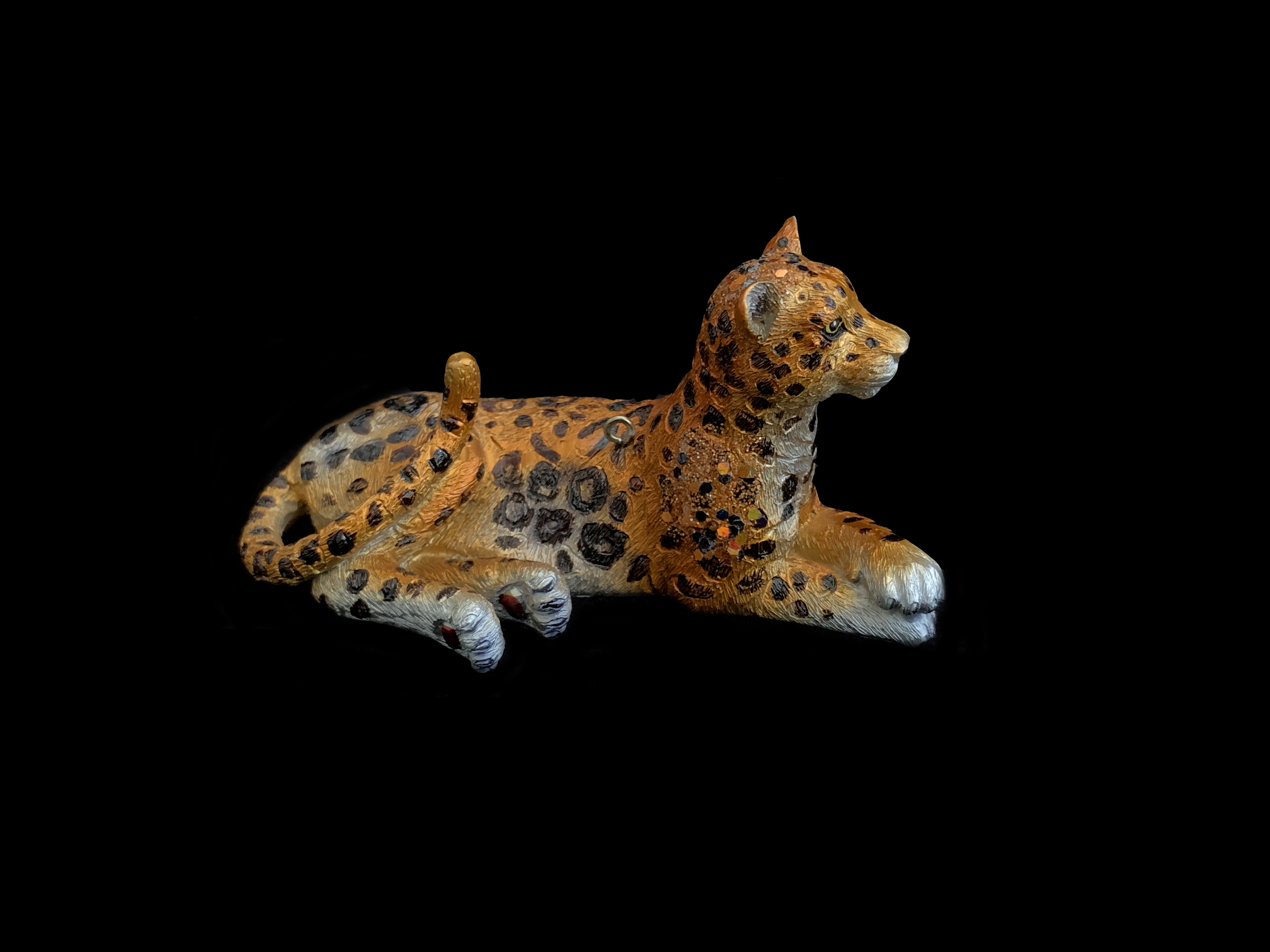 Leopard Lying Down Ornament