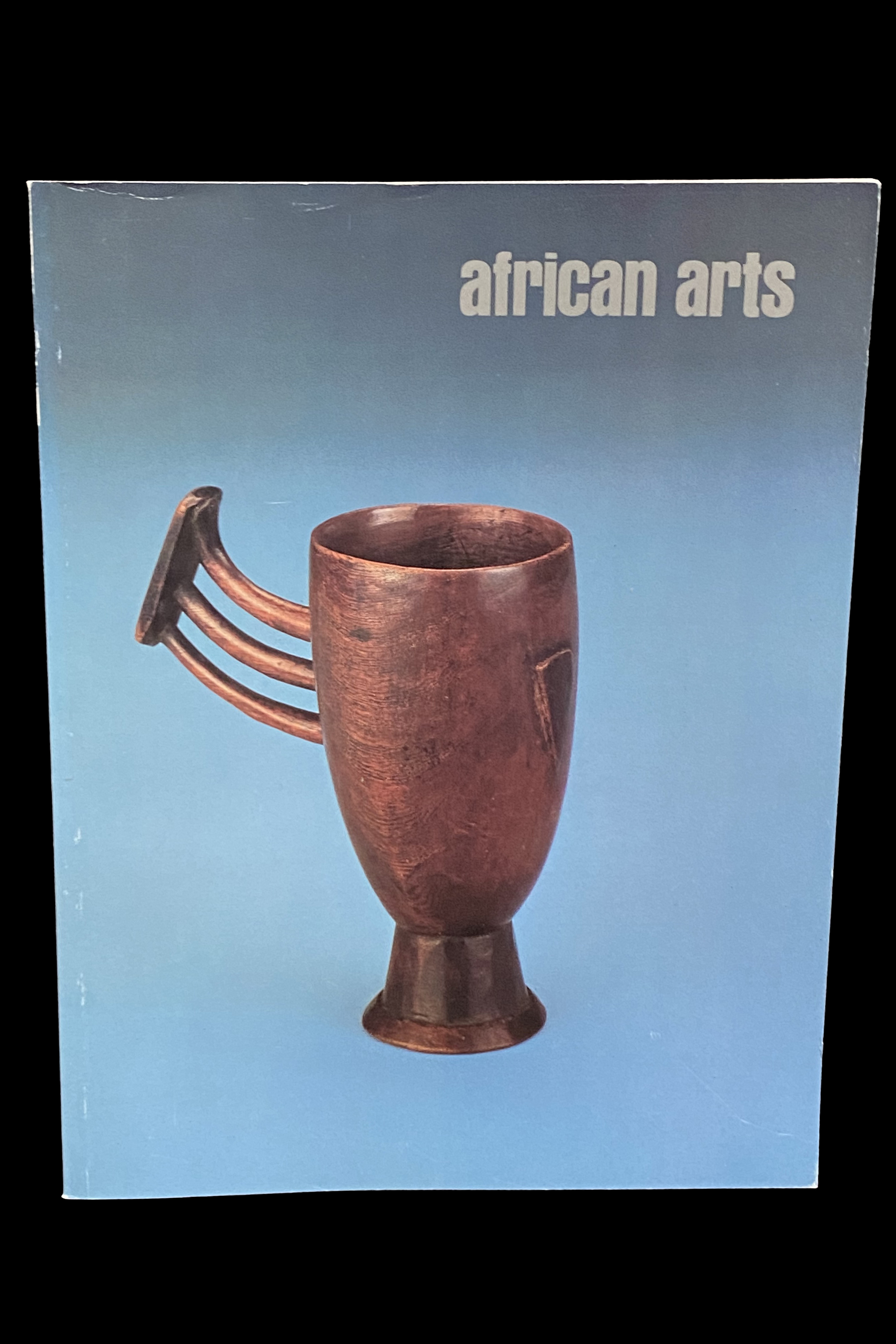 African Arts Magazine - January 1992