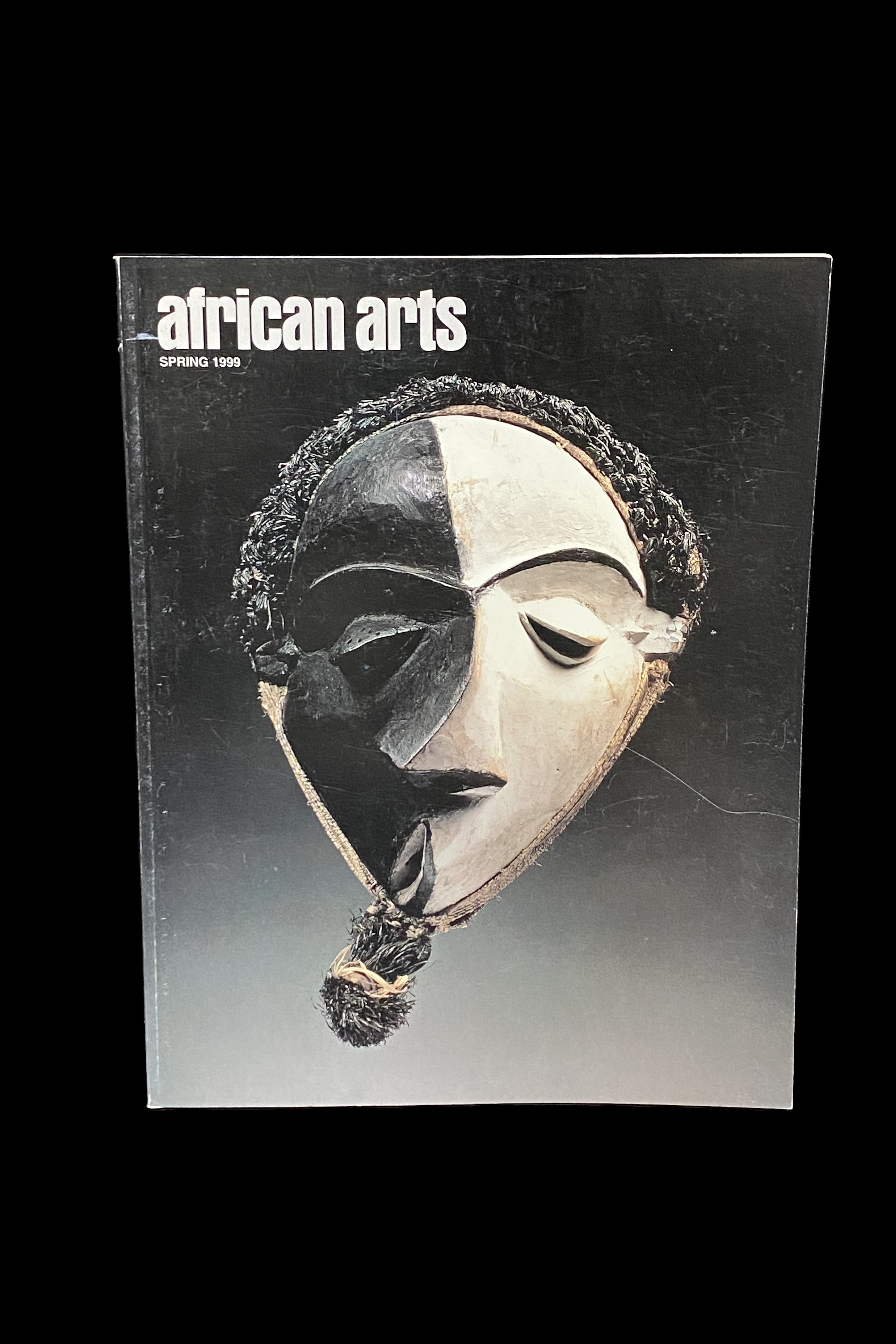  African Arts Magazine - Spring 1999 - Special Issue: Authorship in African Art, Part 2