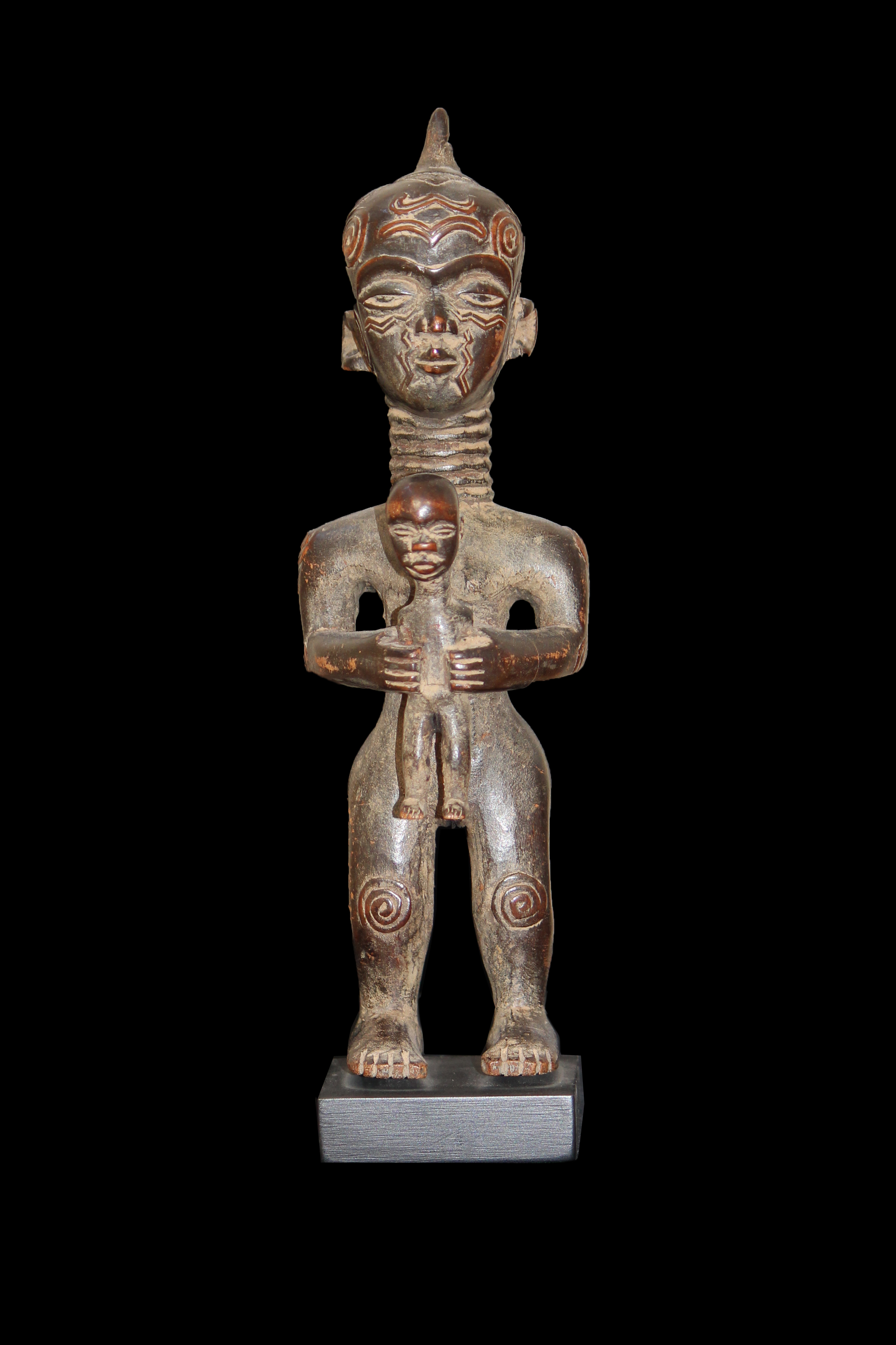 Maternity Figure - Bena Lulua People, D.R. Congo