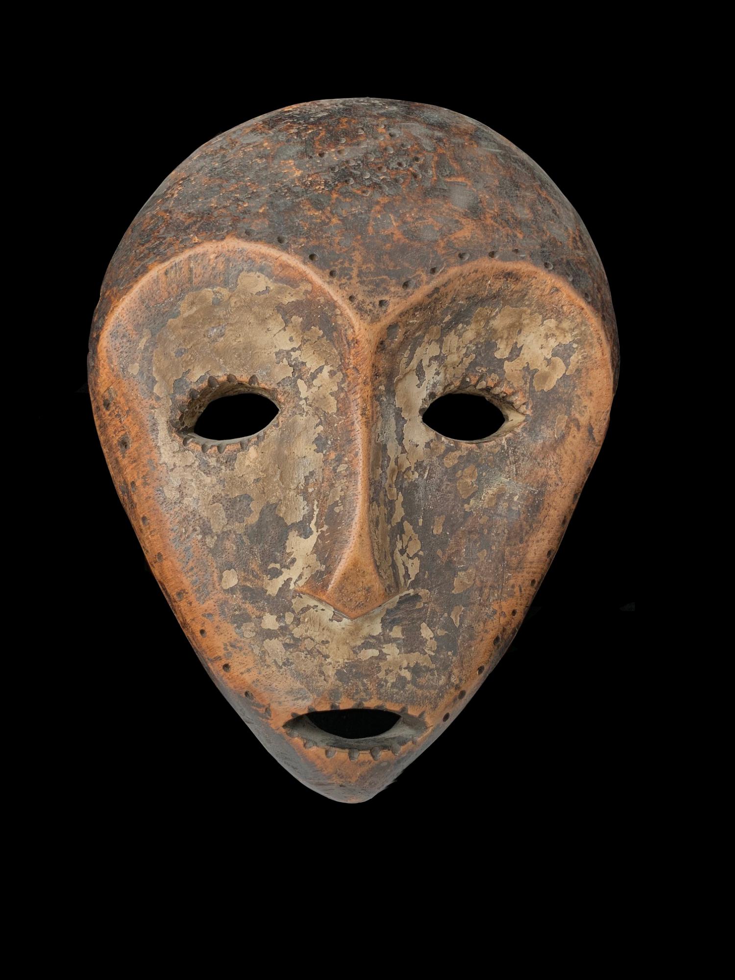 Mask - Lega, D.R. Congo (JL31)