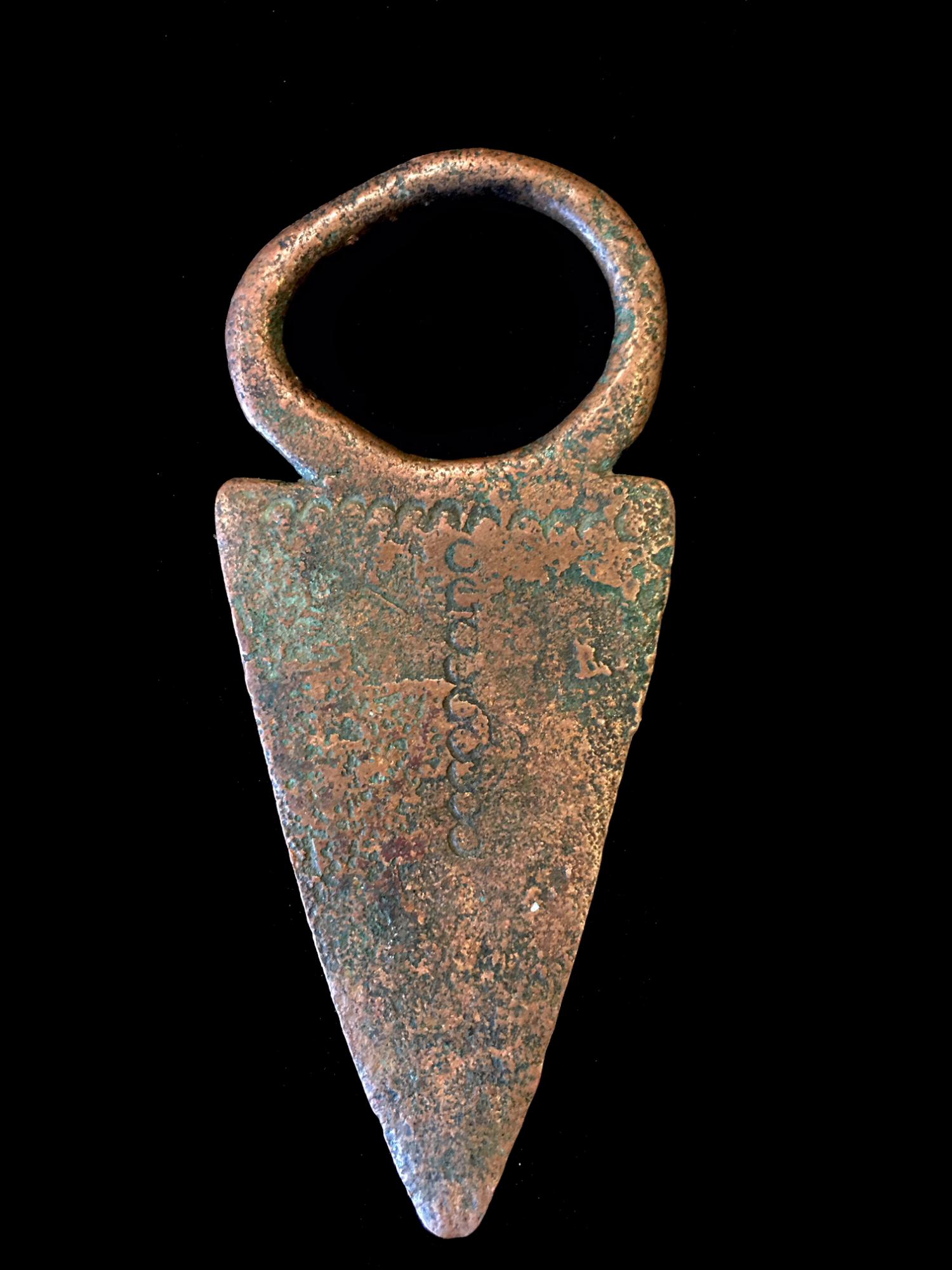 Tuareg.Pendant.3113.FV.jpg