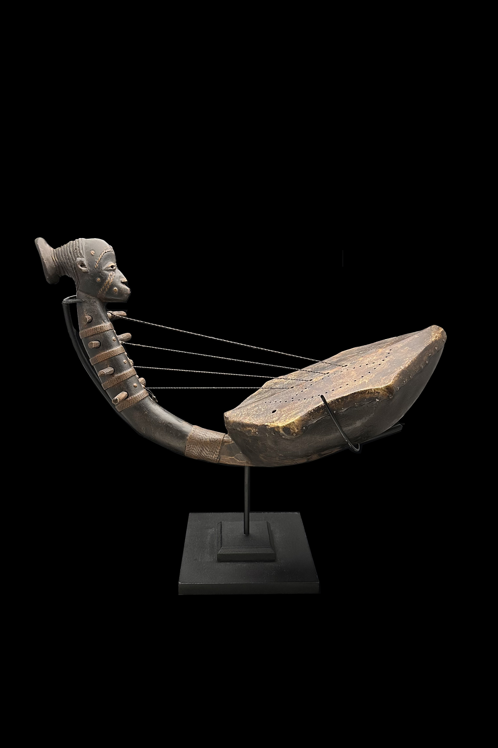 Domu Decorative and Figurative Harp - Mangbetu People, D.R. Congo