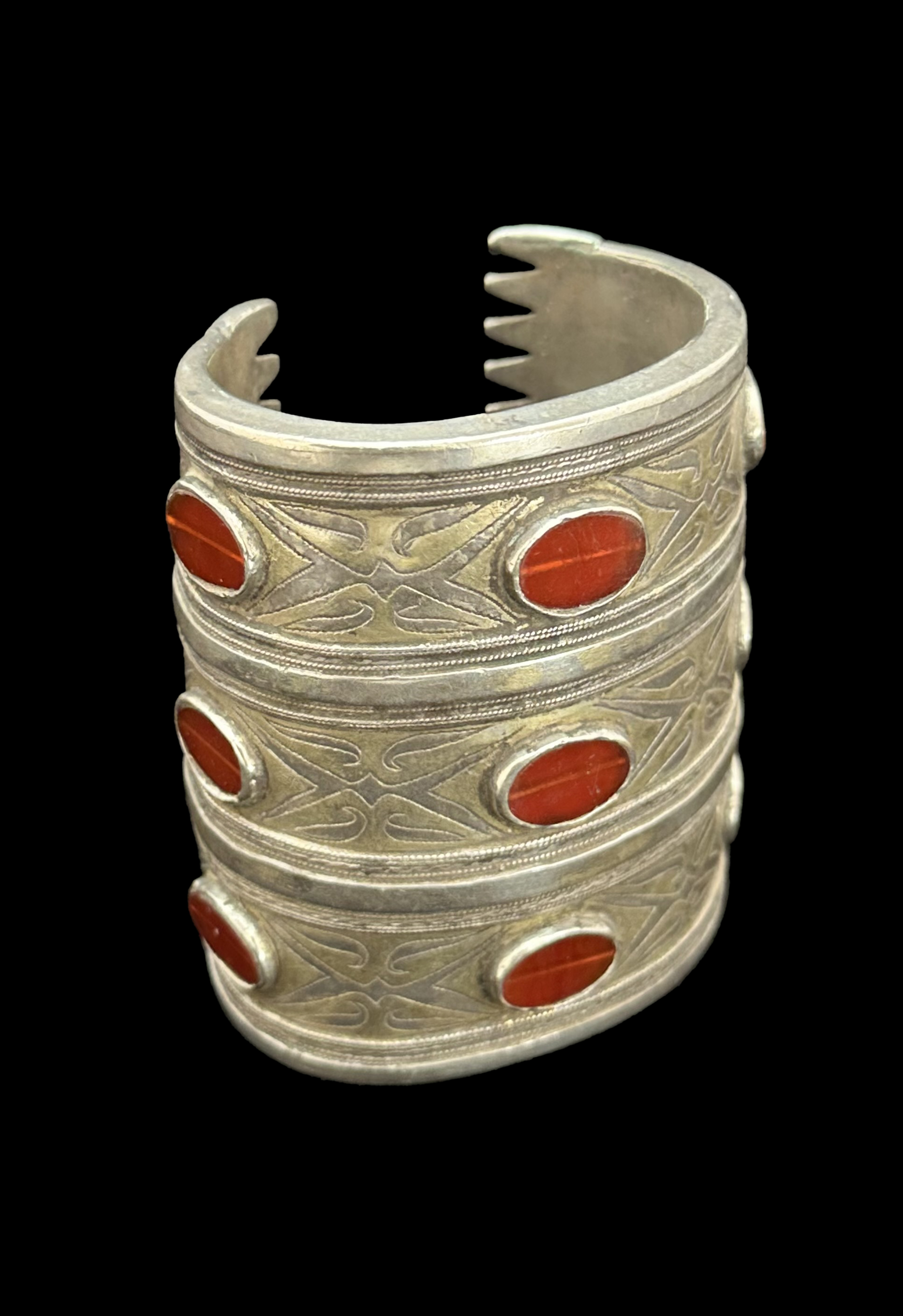 'Bilezek' Cuff  - Tekke people, Turkmenistan (Central Asia)