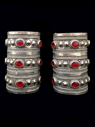 Pair of 'Bilezek' Cuffs - Tekke people, Turkmenistan (Central Asia) - Sold
