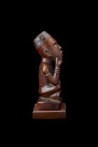 Memorial figure of a clan leader - Yombe People, D.R. Congo M39 4