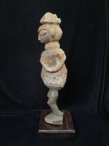 Mbwoolo Healing Figure - Yaka People, Pasanganga village, Popokabaka region, D.R. Congo - On Loan to a Museum 3