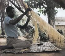 Raffia Weaving Loom - Kuba People, D.R.Congo 6