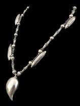 Silver Necklace with Teardrop Pendant - India 1